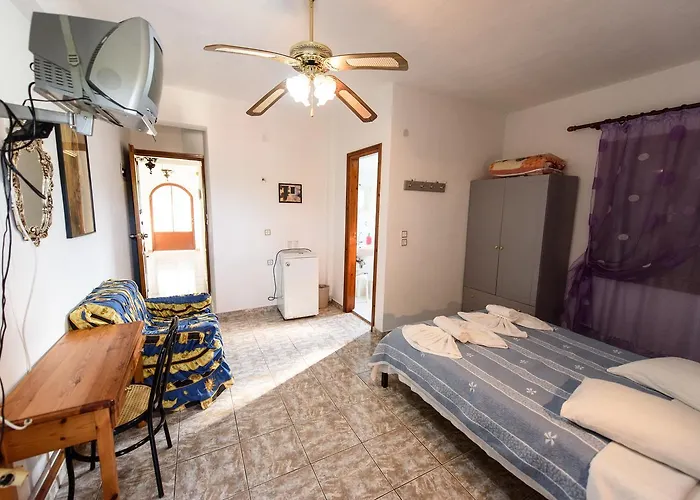 Mara Gasthuis Panormos (Skopelos)