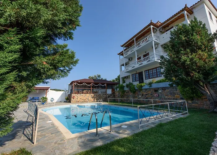 Mara Gasthuis Panormos (Skopelos)